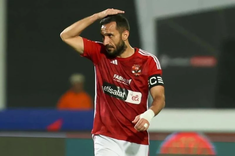 نهاية فصل مؤثر: علي معلول يودع الأهلي مع احتفاظه بذكريات الحب المتبادل